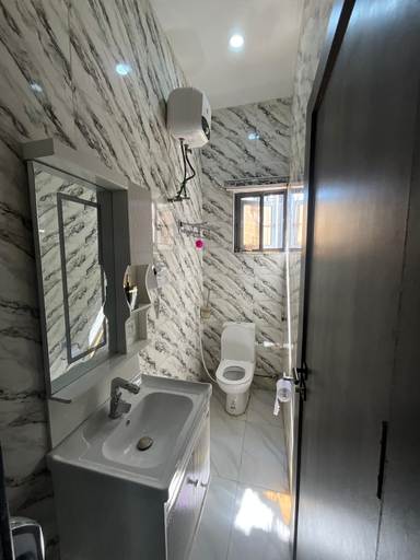 Bathroom, Livingstone Luxury Apartment, Mainland