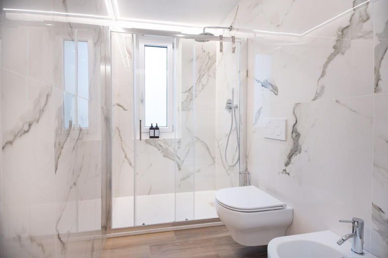 Bathroom 2, Bianca Elegance Rooms, La Spezia