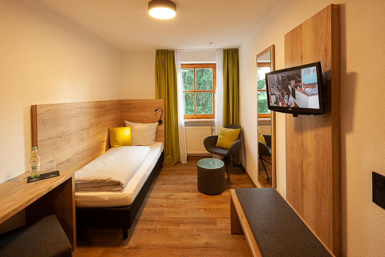 Bedroom 3, Berger's Bergsicht by edita, Lindau (Bodensee)