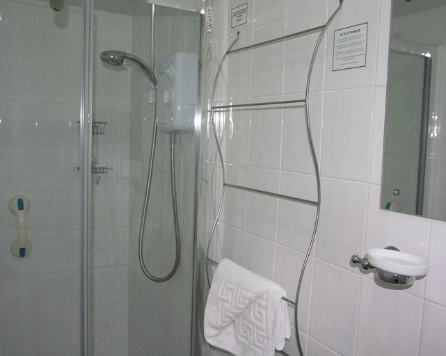 Bathroom 3, The Swiss Cottage, Shanklin, Isle of Wight
