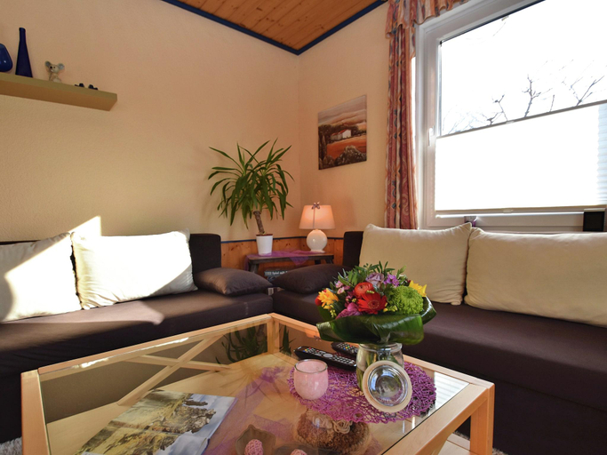 Bedroom, Einladendes, freistehendes Ferienhaus in Wienrode, Harz