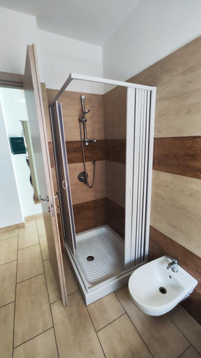 Bathroom 2, Pozzilli's Affitta, Isernia