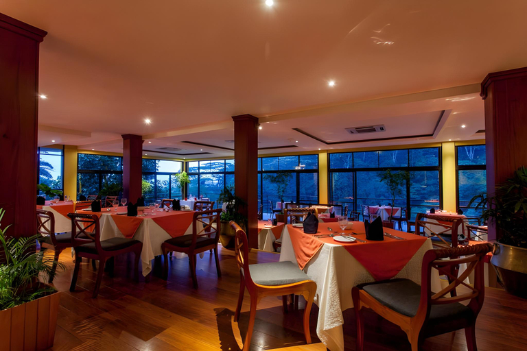 Food & Drinks 5, Hunasfalls Hotel, Ukuwela