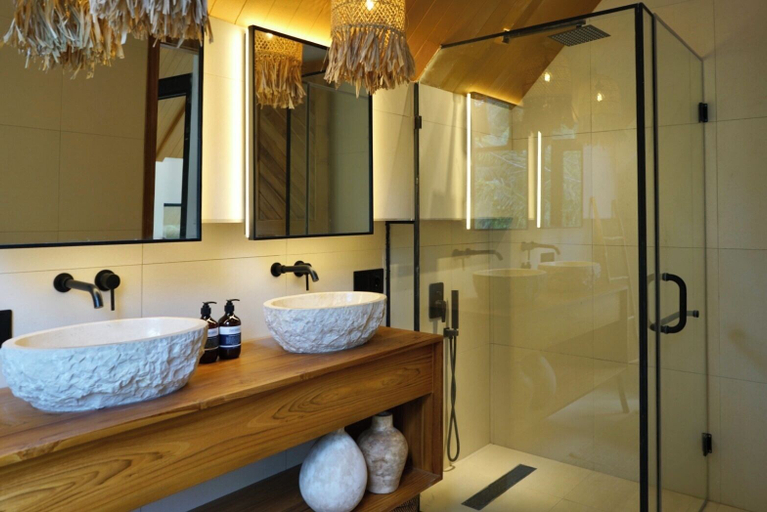 Bathroom 3, Dzen Greenfield Villas, Gianyar