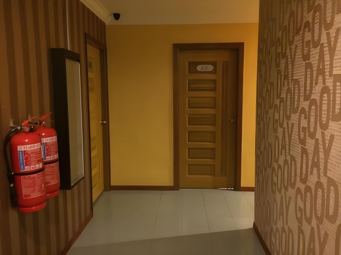 Others 5, Issoria Hotel, Maran