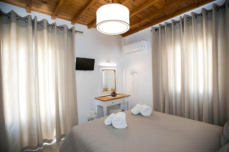 Bedroom 3, Filoxenia Apartments, South Aegean
