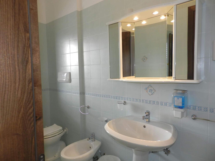 Bathroom 3, Bel Tempio, Salerno