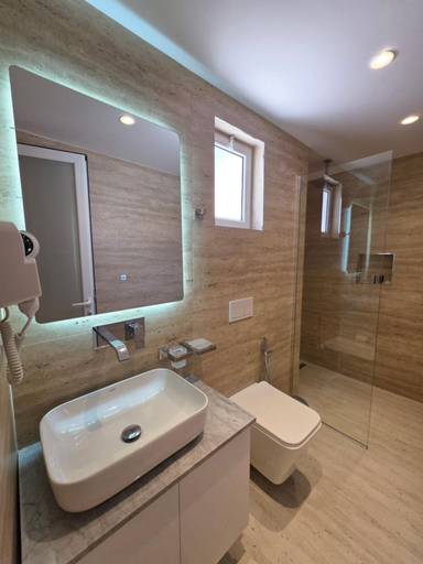 5, Apartments Veliaj, Sarandës
