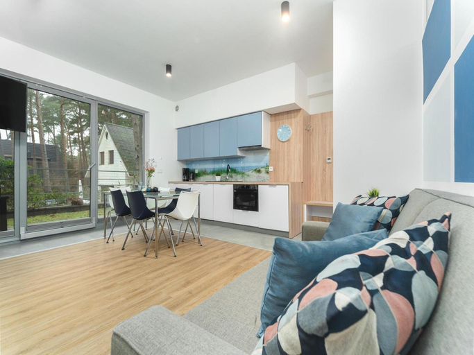 4, Comfortable apartment close to a sandy beach, Kamień