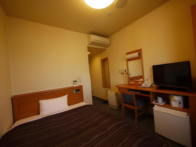 Bedroom 2, Hotel Route Inn Niihama, Niihama