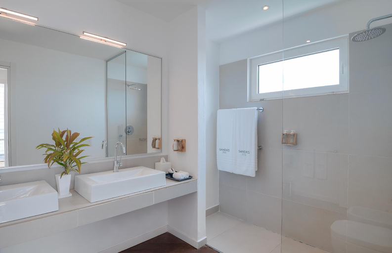 Bathroom 5, Sandies Bathala, North Ari Atoll