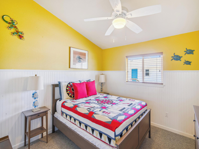 Bedroom 3, Celestial Dreams by Ryson Vacation Rentals, Galveston