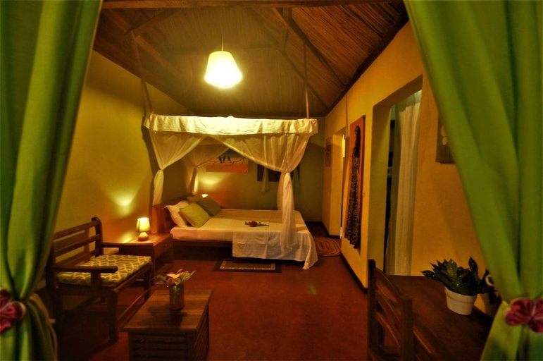 Bedroom 2, Natiora Green Lodge, Analanjirofo