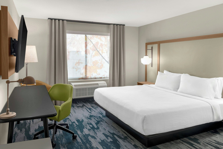 Bedroom, Fairfield Inn & Suites by Marriott® Norwalk Des Moines, Warren