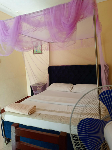 Bedroom 4, Pross Residence Motel, Buruli