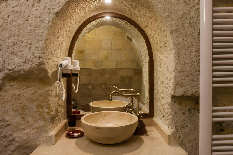 Bathroom 4, Mithra Cave Cappadocia, Nevşehir