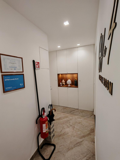 Others 5, EFFE4 Lovely Room, Bari