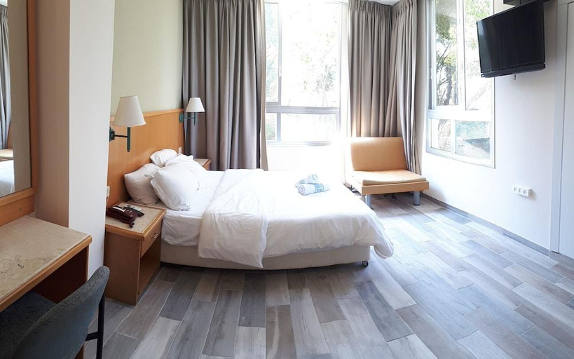 Bedroom 2, Hotel Marom Haifa