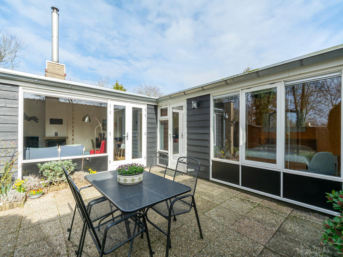 Others 5, Bungalow in Sint Maartenszee near Dunes, Zijpe