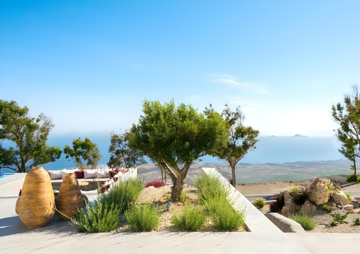 Others 5, Santorini Heights, South Aegean