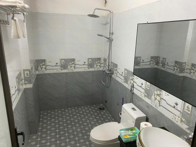 Bathroom 5, TAM COC ĐUC VAN HOMESTAY, Hoa Lư