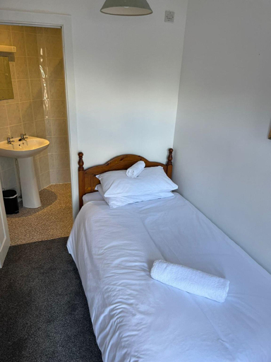 Bedroom 4, Red Lion, Dorset