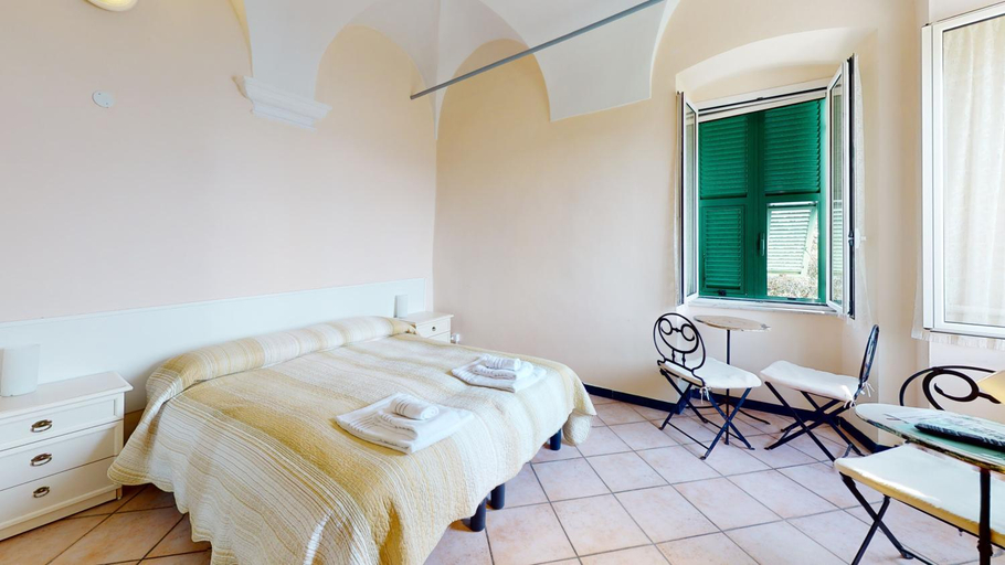 Bedroom 2, B&B La Canonica - Svegliarsi a Verezzi, Savona