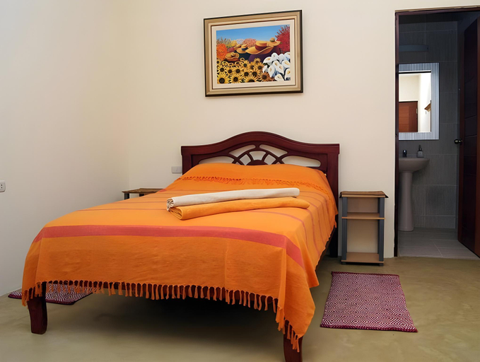Bedroom 2, AquamarInn, Talara