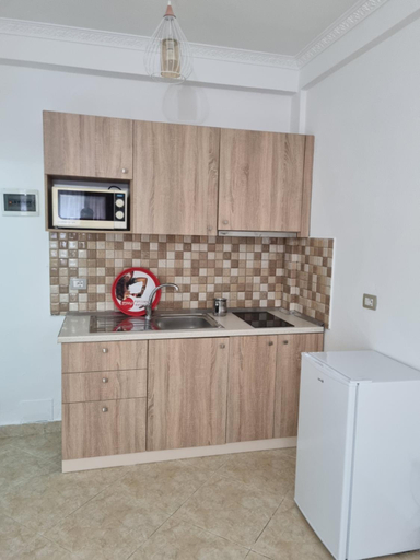 Others 4, My Holiday House, Durrësit