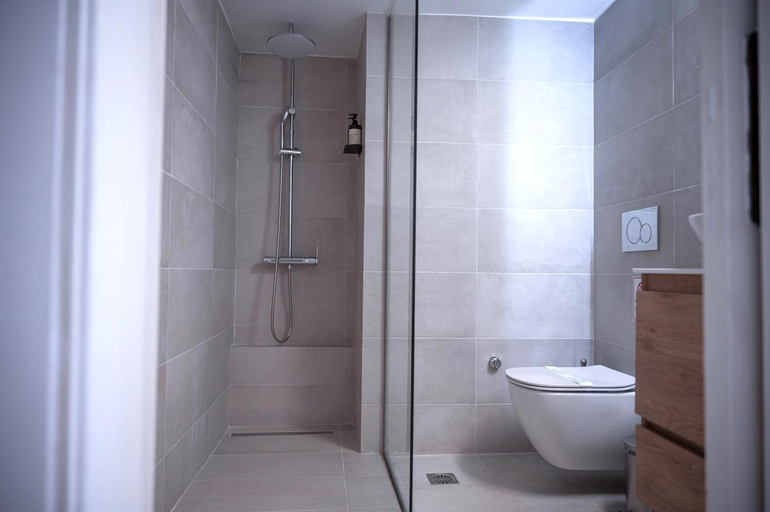 Bathroom 3, Grec Maison Piraeus by GrecCollection, Attica