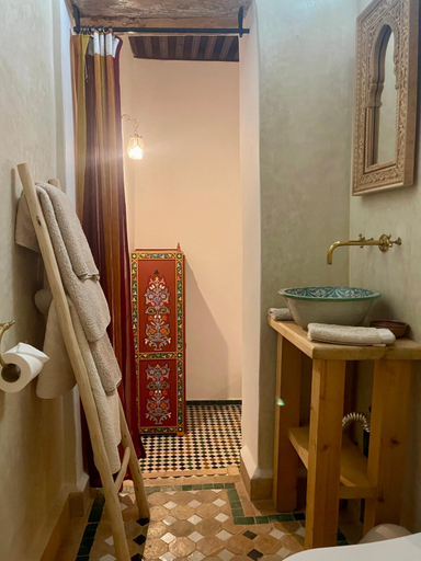 5, Dar Drouj a Special 14th Century Familyhouse Riad, Fès