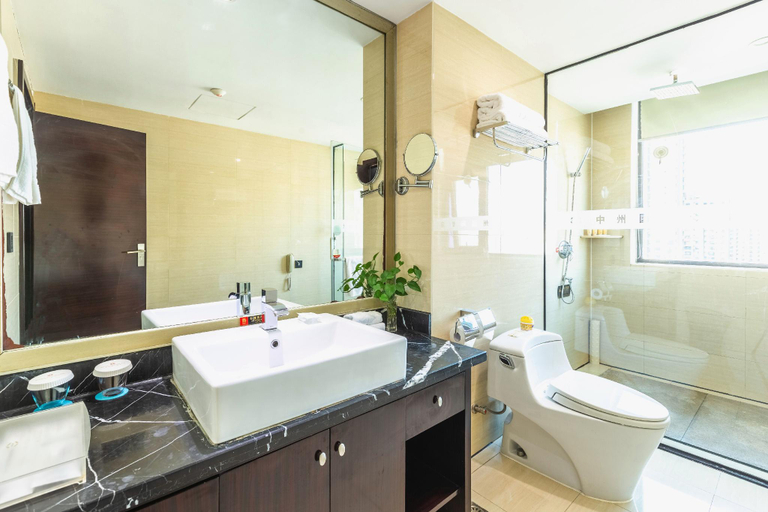 Bathroom 3, ホテル(), Anyang