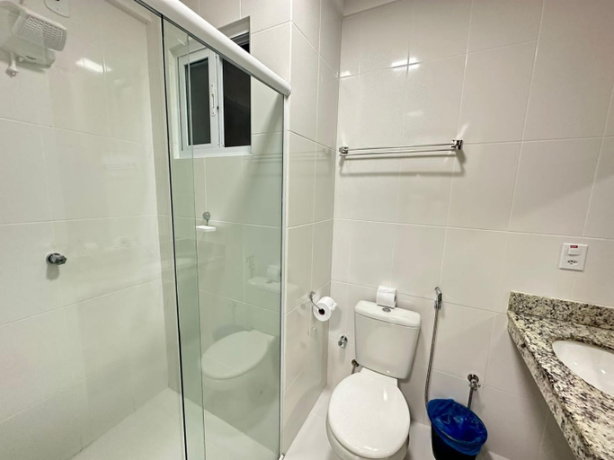 Bathroom 2, Spazzio diRoma com acesso ao diRoma Acqua Park - Via Caldas, Caldas Novas