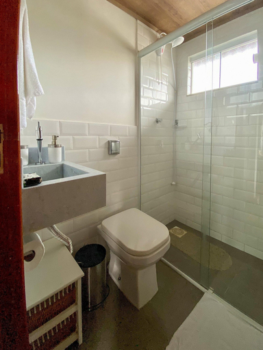 Bathroom 4, Casa Recanto da Armação, Florianopolis