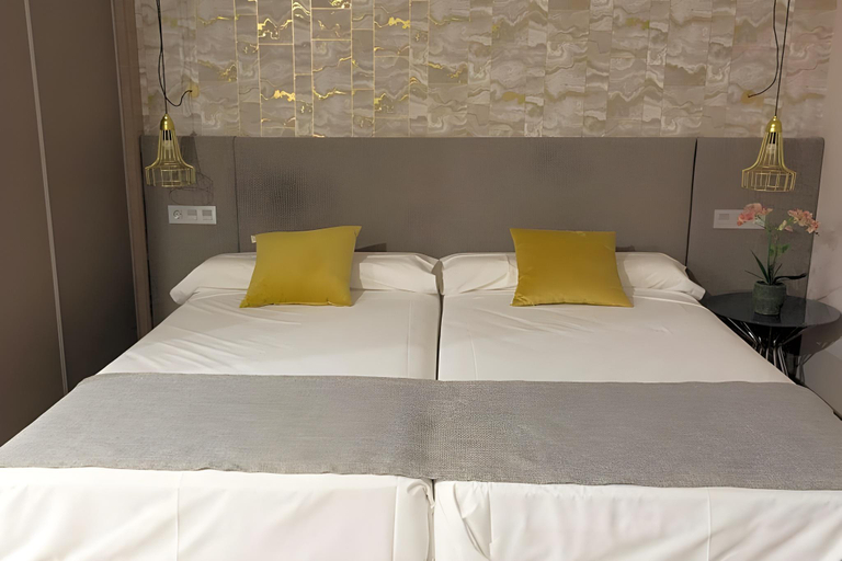 Bedroom 3, OH Marbella Inn, Málaga