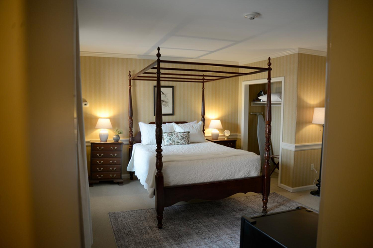 Bedroom 2, Strasburg Village Inn, Lancaster