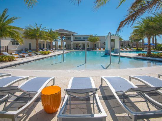 2, Unique Masterpiece15 Suites Sleeps 30 Son101, Osceola