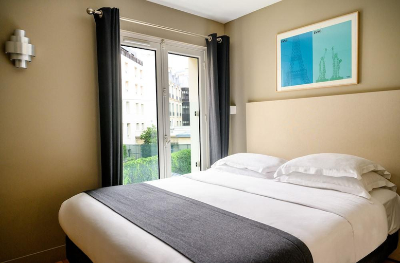 Bedroom 2, Suites & Hotel Helzear Etoile, Paris