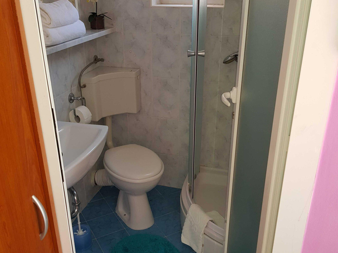 Bathroom 2, Guest House Avdic - Studio Apartment with Balcony, Dubrovnik
