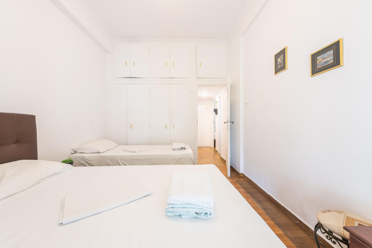 Bedroom 5, Victoria Sun Apartments, Attica