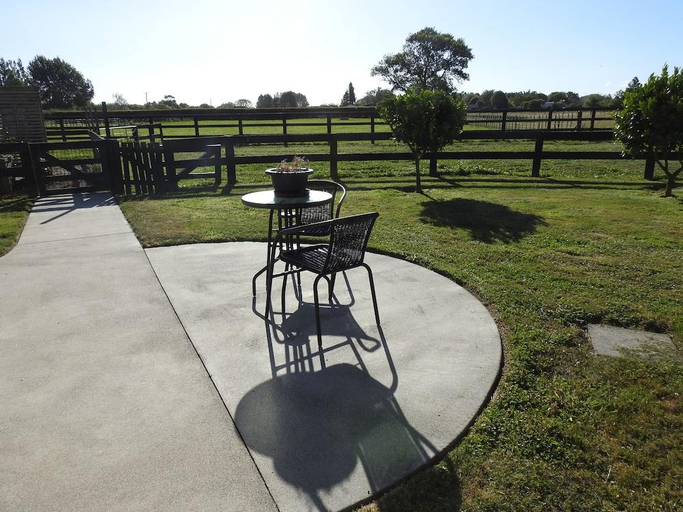 Others 3, Grasslands Bed & Breakfast, Waipa