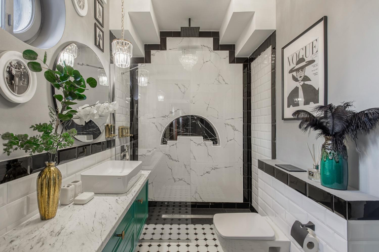 Bathroom 2, The Great Gatsby, Municipiul Bucuresti