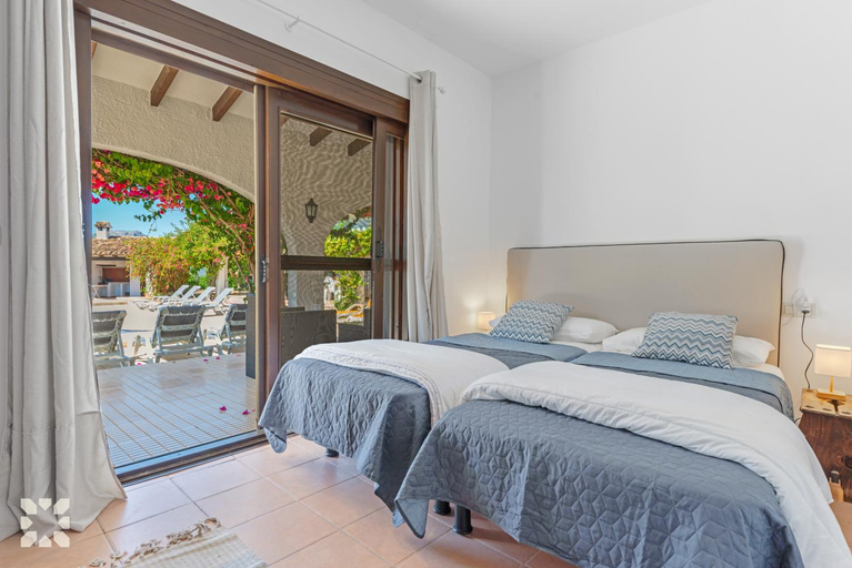 Bedroom 2, Villa Fumepacoon by Abahana Villas, Alicante