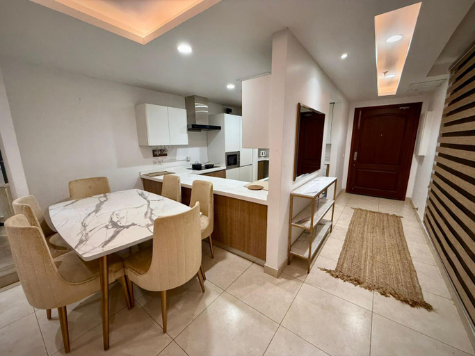 Kitchen 2, Gold Crest Luxuries APT with high end Amenities & Mall, Lahore