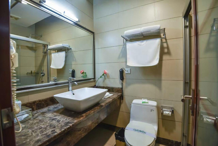 Bathroom 3, Jinding Business Hotel, Pingdingshan