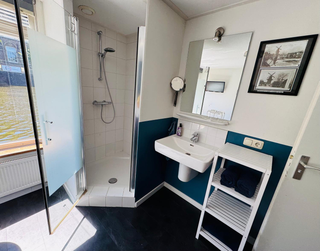 Bathroom 2, Peaceful room on a houseboat in the city centre, Amsterdam