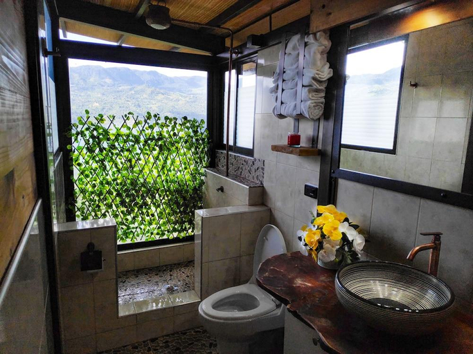 Bathroom 4, Natubri Ecohotel, San Francisco