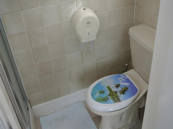 Bathroom 3, St Weonards, Torbay