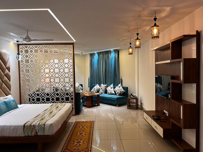 Others 4, Hotel Grand Riviera, Sirmaur