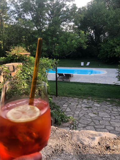 Food & Drinks